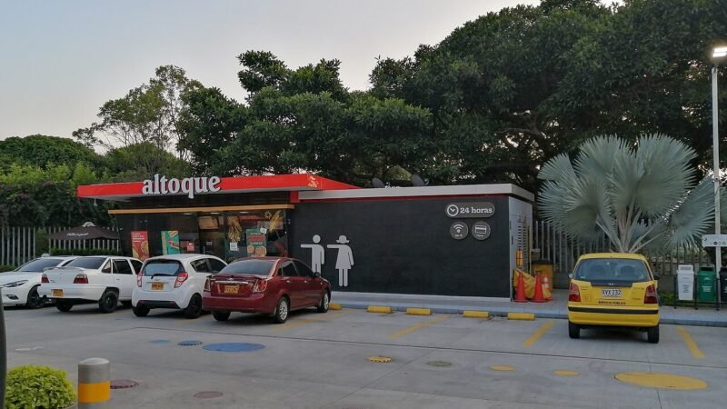 Establecimiento comercial en Bucaramanga, ejemplo de negocio que puede gestionar su presencia local en Google